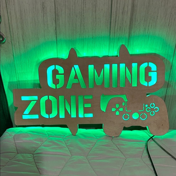 Gaming Zone LED Sign - Picture 3 of 8